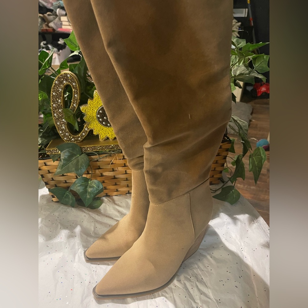 Tan Suede Women's Boots